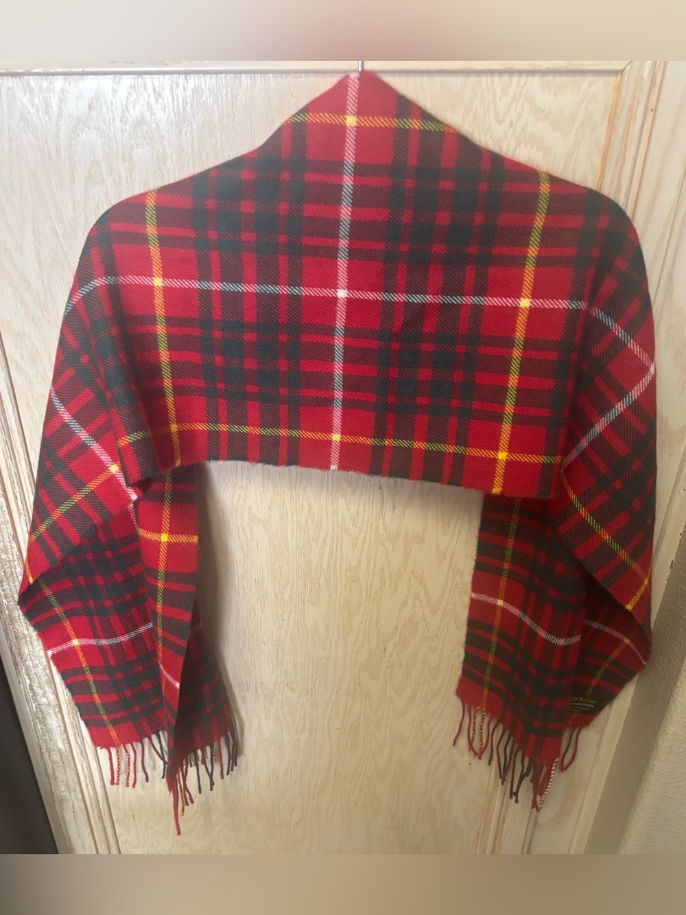 Ingles Buchan 100% Lambswool Tartan Scarf 12 X 62” Scotland Fringe Red Holiday - Picture 1 of 13
